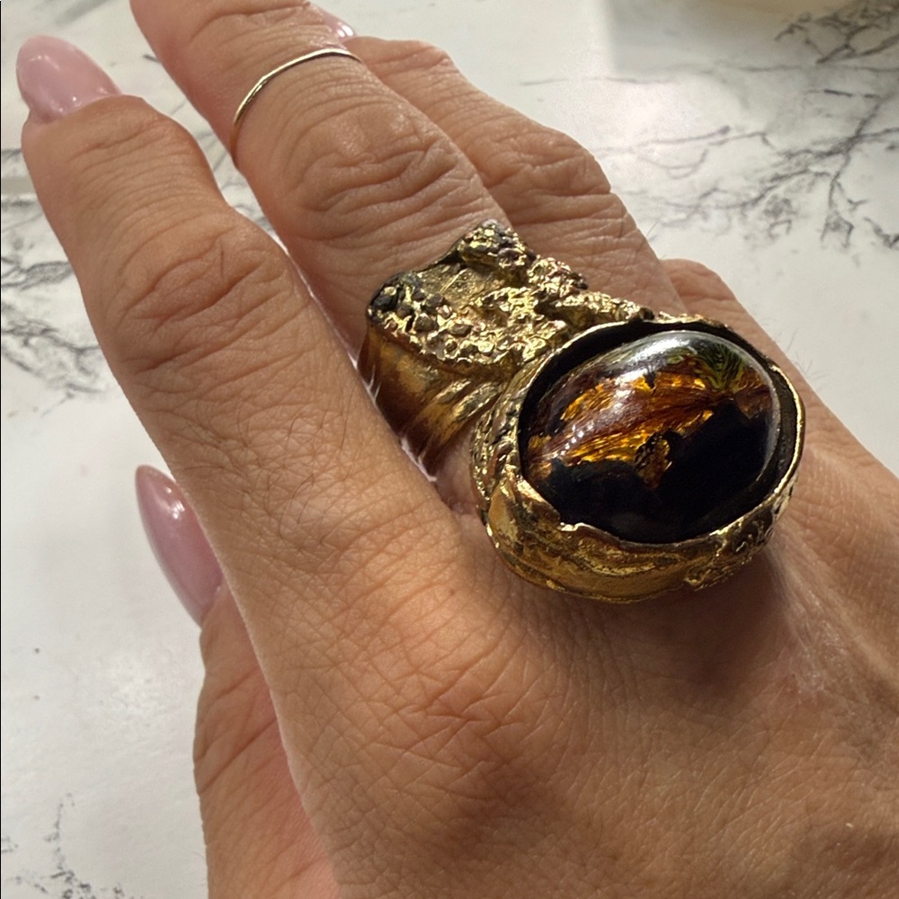 AUTHENTIC Yves Saint Laurent Gold Sculpted Ring - Picture 6 of 6
